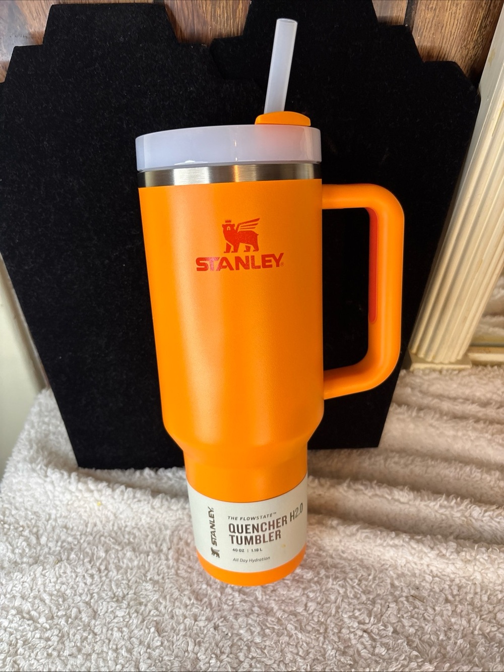Stanley Quencher H2.0 40 oz. Tumbler with Handle - Orange 🍊 NWT